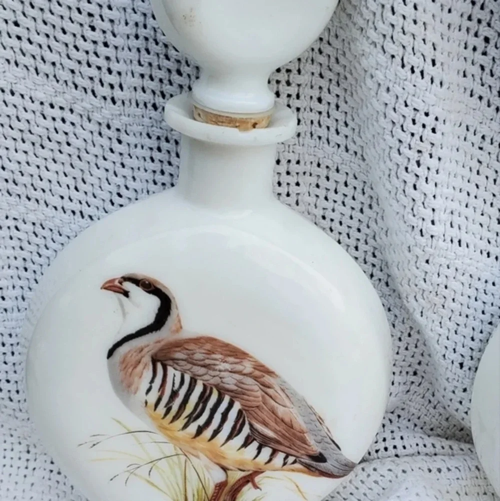 Vintage Arthur Singer Milk Glass Bird‎ Decanters
